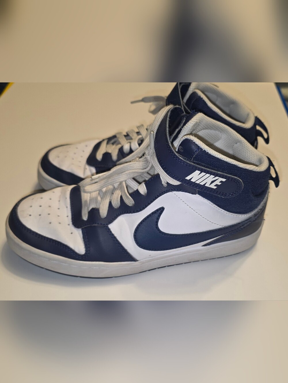 Nike High-Top Sneakers in Navy and White-Good Condition